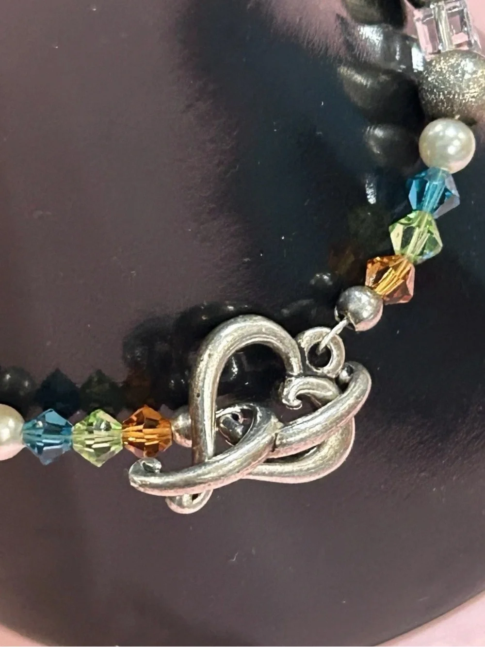 Personalized Silver-Tone “Mom”Charm Bracelet with Multicolored Crystal Beads